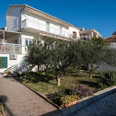 Seafront Escape Kaštela