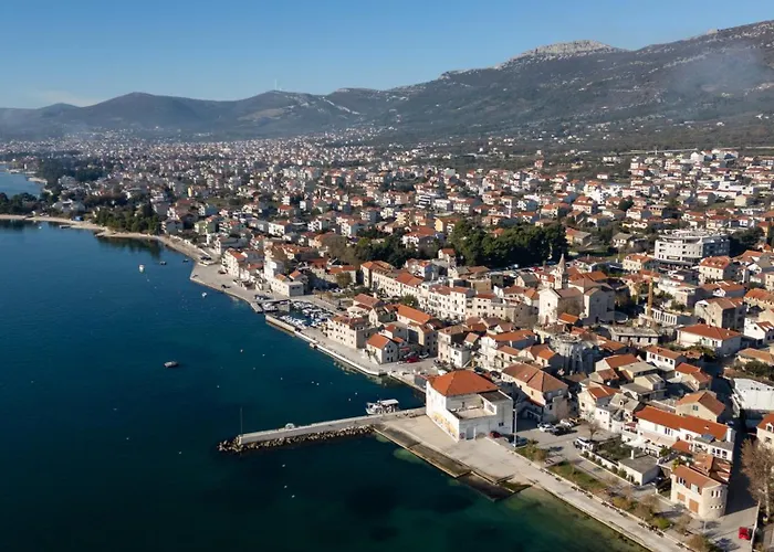 Seafront Escape Apartman Kastela