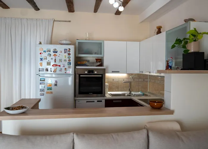 Seafront Escape Apartman Kastela