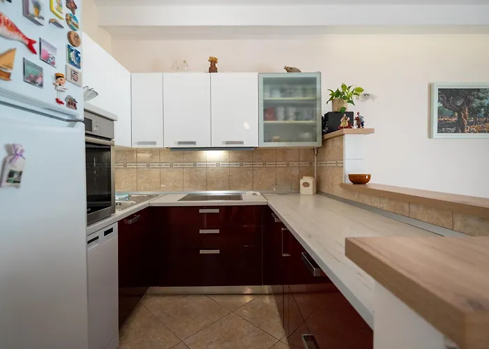 Seafront Escape Apartman Kastela