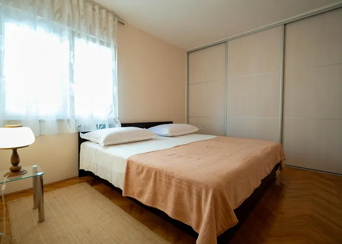 Apartman Seafront Escape Kastela